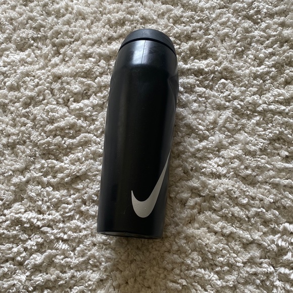 Perfect Condition - Nike Water-bottle